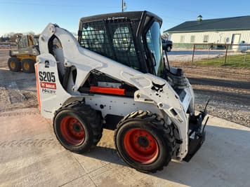 Main image Bobcat S205